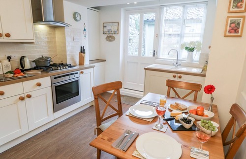 Pickering Cottage | DOVE COTTAGE, pet friendly, character holiday cottage in Pickering