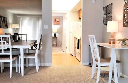 Dover Condo | Dover - Modern & Stylish Furnished 1 Bed/1 Bath
