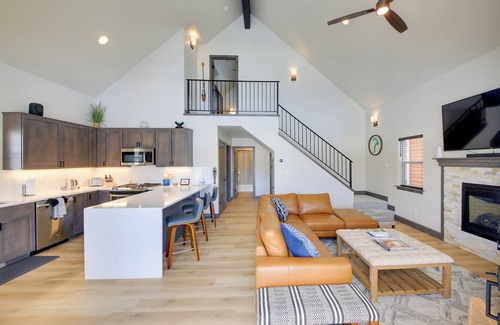 Dover Bay House | Dover Vacation Rental: Walk to Lake Pend!