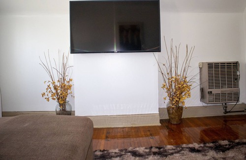 Downtown Buffalo Bed & Breakfast | Down-Home Lofty Stay