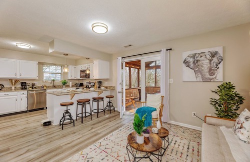 Wayne House | Downstairs BR! Pet Friendly house w/4BR, fenced yard & Sun Room