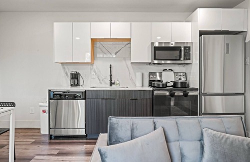 Old East Dallas Apartment | Downtown - 1Bed+ Free Parking