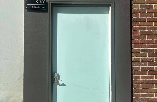 Babe Denny Apartment | Downtown 1BR loft Sum