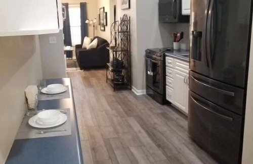Downtown House | Downtown 2 Bedroom/2 Bath Duplex