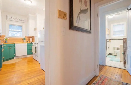 Norwich Apartment | Downtown artistic home in a historic district