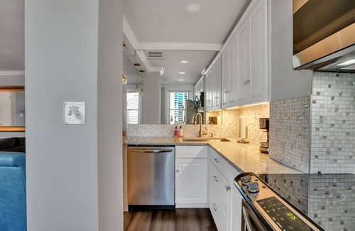 Downtown Atlanta Condo | Downtown ATL Private Luxury Sparkling Penthouse-FREE PARKING-Walk to Everything!