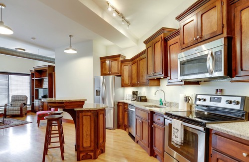 Auburn Condo | Downtown Auburn Vacation Rental: Central Location!