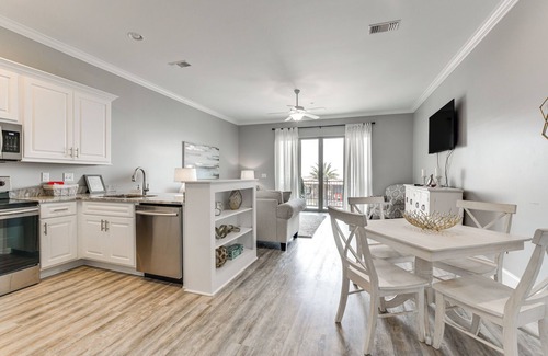 Old Town Condo | Downtown Bay St Louis Condo - Walk to Beach!