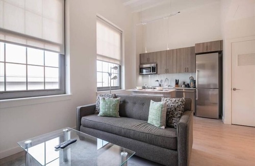 Chinatown Apartment | Downtown Boston Studio near T | Full Kitchen | W/D