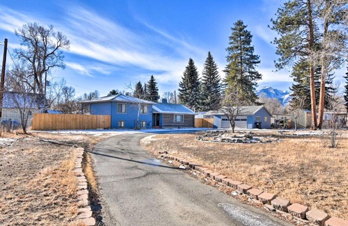 Buena Vista House | Downtown Buena Vista Cabin with Patio and Grill!