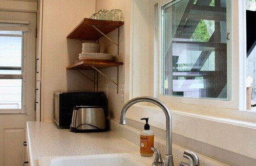 Helena House | Downtown Bungalow in the Arts District