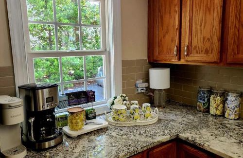 Cary House | Downtown Cary 1930s Bungalow - Great walkability