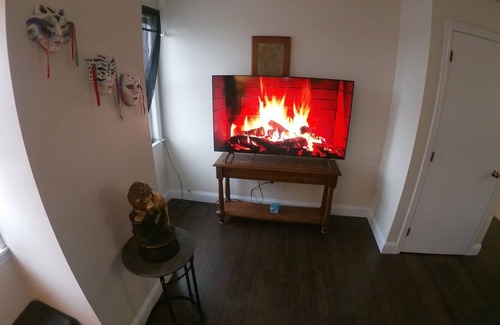 Beverly Apartment | Downtown centrally location Beverly near Salem,ma