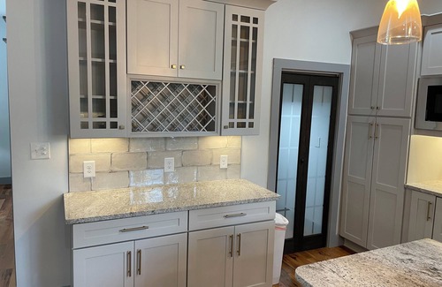 Downtown House | Downtown Charm - 2 blocks from Town Square