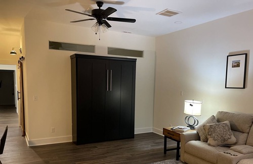 Georgetown Apartment | Downtown Charm And Breakfast Too
