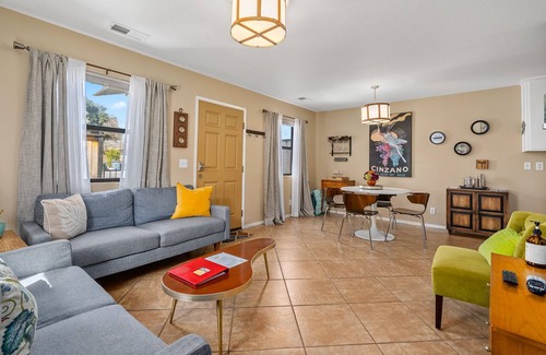 Paso Robles Cottage | Downtown Charmer-Charming 2 Bed/1 Bath Cottage in Downtown Paso Robles!