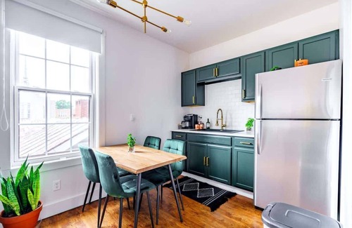 Chillicothe House | Downtown Chillicothe | Walk to Historic District | Free Parking | 5,800+ Reviews