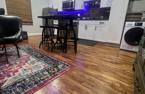 Downtown Chattanooga Condo | Downtown City and A Little Trippy! Free Parking!