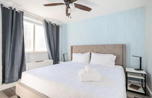 Downtown Atlanta Apartment | Downtown City View Newly Renovated 3 beds Free Parking LM205