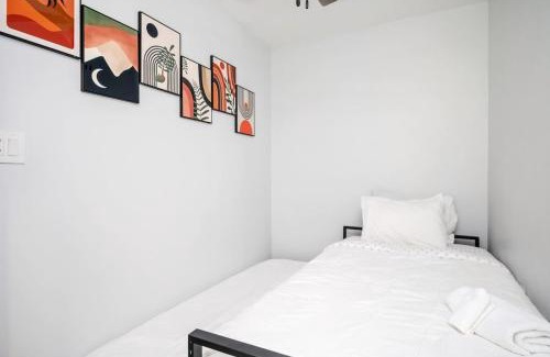 Downtown Atlanta Apartment | Downtown City View Newly Renovated 3 beds Free Parking LM205