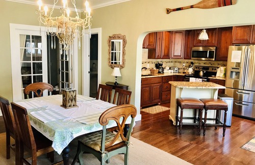 Coeur d'Alene House | Downtown Coeur d’ Alene Charmer- 7 Blocks To Beach!