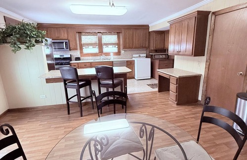 Mooresville House | Downtown Convenience near Lake Norman