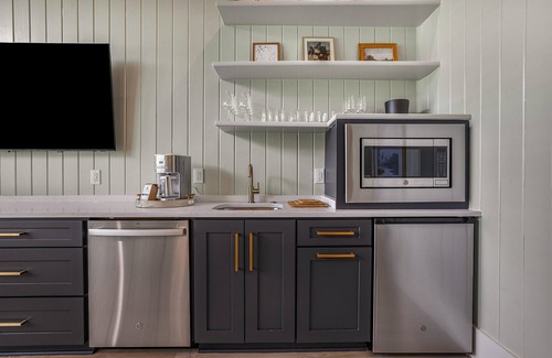 Fairhope Cottage | Downtown Cottage Hideaway Suite F