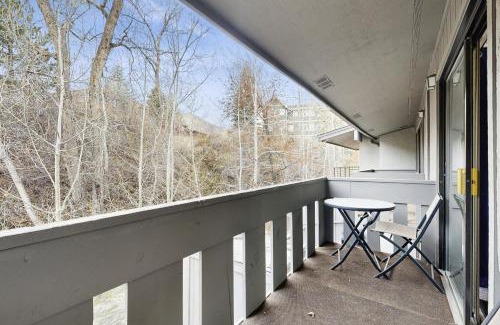 Ketchum Apartment | Downtown Creekside Getaway