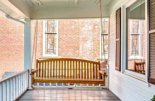 Dayton Cottage | Downtown Dayton Historic Cottage