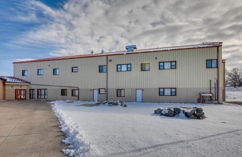 Del Norte Apartment | Downtown Del Norte Apartment Ski, Hike and Shop!