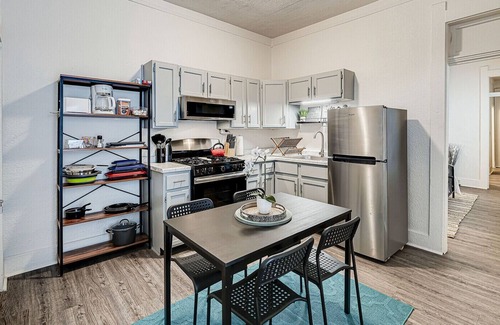 Babe Denny House | Downtown Digs II *ideal location in downtown Indianapolis*