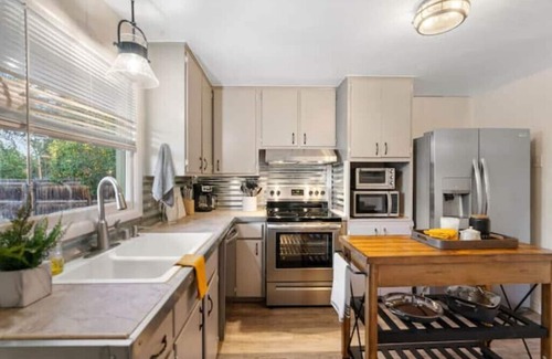 Loveland House | Downtown Dreamn