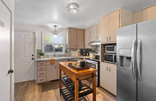 Loveland House | Downtown Dreamn