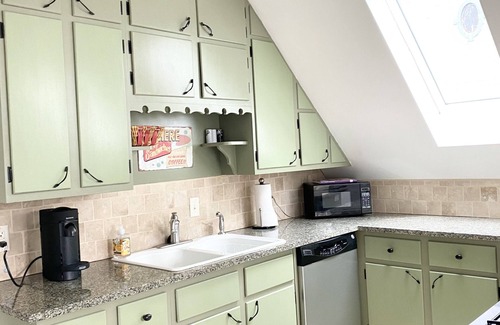 Elkhart Lake Condo | DOWNTOWN Elkhart Lake—Modern Cottage—Upper Condo AVAILABLE FOR OFF SEASON RENTAL