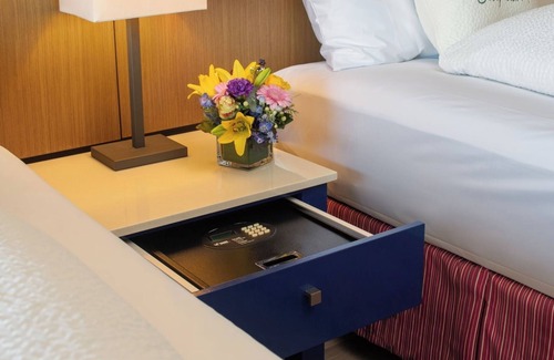 Downtown Portland Hotel | Downtown Family Room, Two Doubles, Staypineapple Rose, 2 Rooms