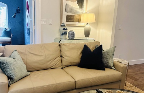 West Palm Beach House | Downtown Flamingo Park Designer Home