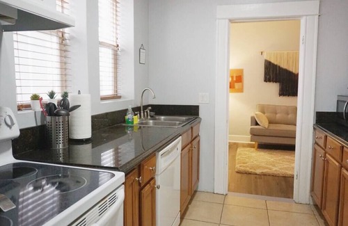 Downtown Salt Lake City Apartment | Downtown Gem King Bed Fast WIFI