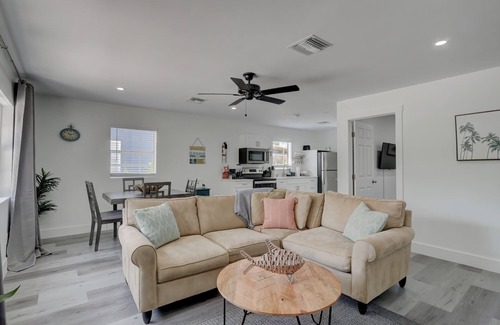 Bonita Springs House | Downtown Gem: Private Retreat Near Beach