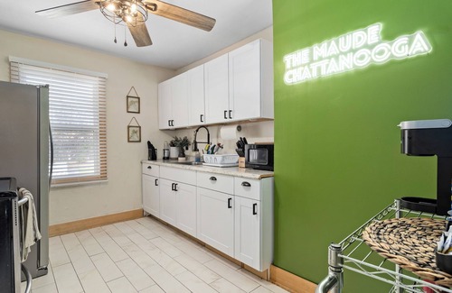 Chattanooga House | Downtown Getaway | Walk to UTC, Zoo & Erlanger