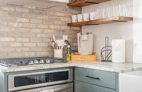 Downtown House | Downtown Greenway Getaway