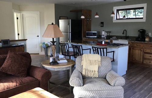 Hailey Apartment | Downtown Hailey Apartment for Rent