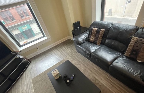 Downtown Hartford Apartment | Downtown Hartford Apartment!