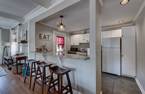 Highlands Apartment | Downtown Highlands - Walk Everywhere