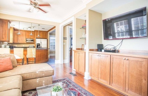 Beach Institute House | Downtown Historic District Gem w/Courtyard + 3 King Beds by Lucky Savannah