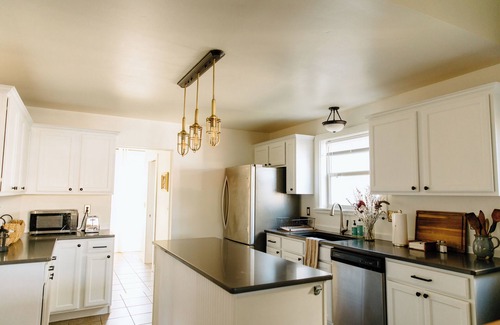 Moscow House | Downtown Historic Home. One block to downtown, cozy gathering place!