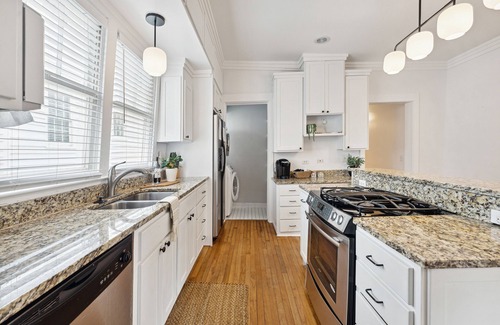 Cannonborough Elliotborough House | Downtown Home Centrally Located