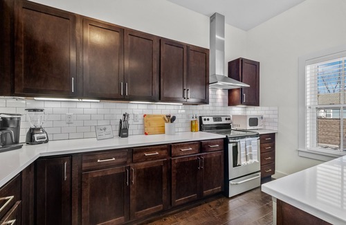 Downtown House | Downtown home near restaurants with full kitchen, washer/dryer, partial AC, WiFi