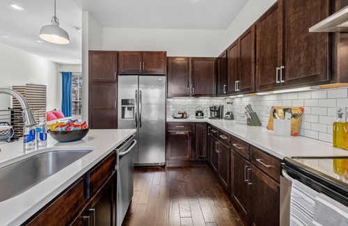 Downtown House | Downtown home near restaurants with full kitchen, washer/dryer, partial AC, WiFi