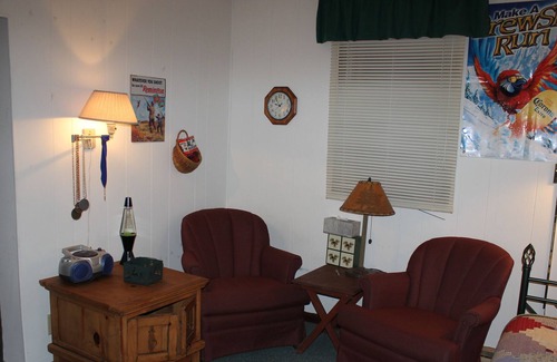 Hurley House | Downtown Hurley!! Snowmobilers/ Skiers!! On the Trail! 2 Blocks to Main Street