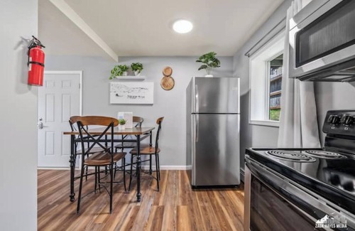 Fairview Apartment | Downtown Iditarod - Fin Lake -4